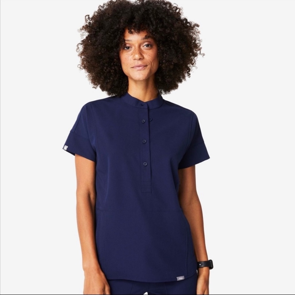FIGS MANILA TOP